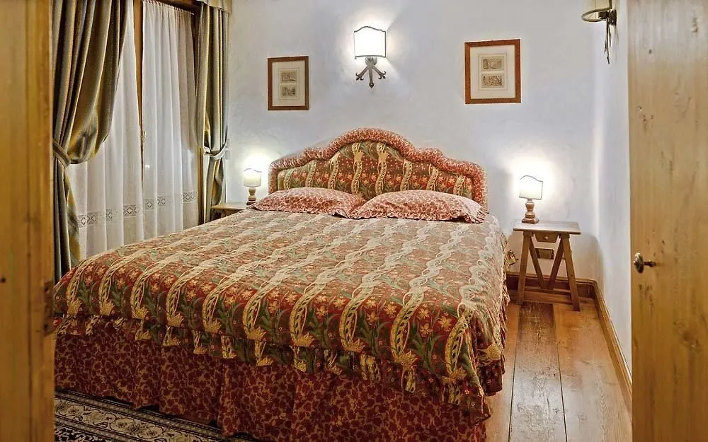 Hotel Bellevue Suites & Spa Cortina dʼAmpezzo